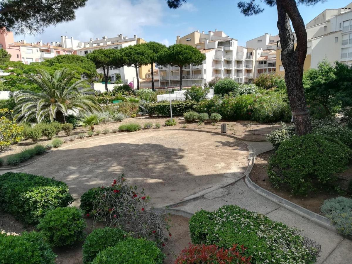 Studio Cabine Vue Port Avec Parking Prive, Piscine, Parc, Boulodrome Agde Buitenkant foto
