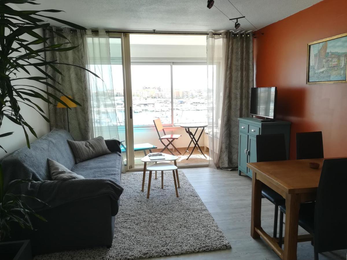 Studio Cabine Vue Port Avec Parking Prive, Piscine, Parc, Boulodrome Agde Buitenkant foto