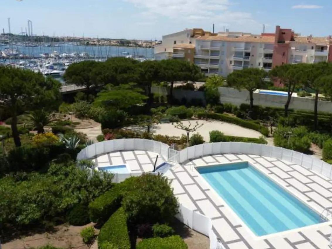 Studio Cabine Vue Port Avec Parking Prive, Piscine, Parc, Boulodrome Agde Buitenkant foto