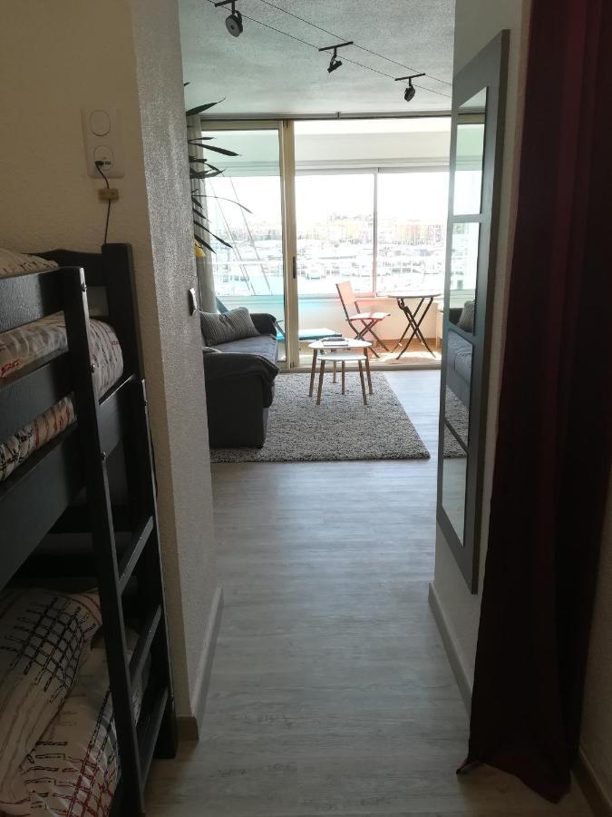 Studio Cabine Vue Port Avec Parking Prive, Piscine, Parc, Boulodrome Agde Buitenkant foto